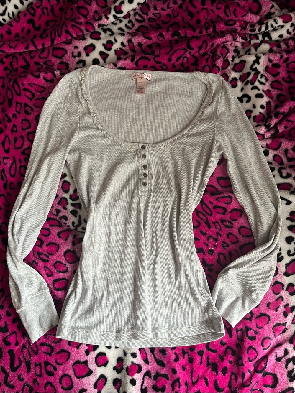 La SENZA Light Gray Long Sleeve Scoop Henley Top